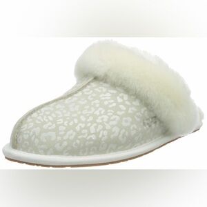 UGG White Leopard Print Fur Slippers